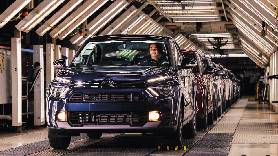 POLIDORO COMERCIO ATACADISTA - importação de veículos automóveis